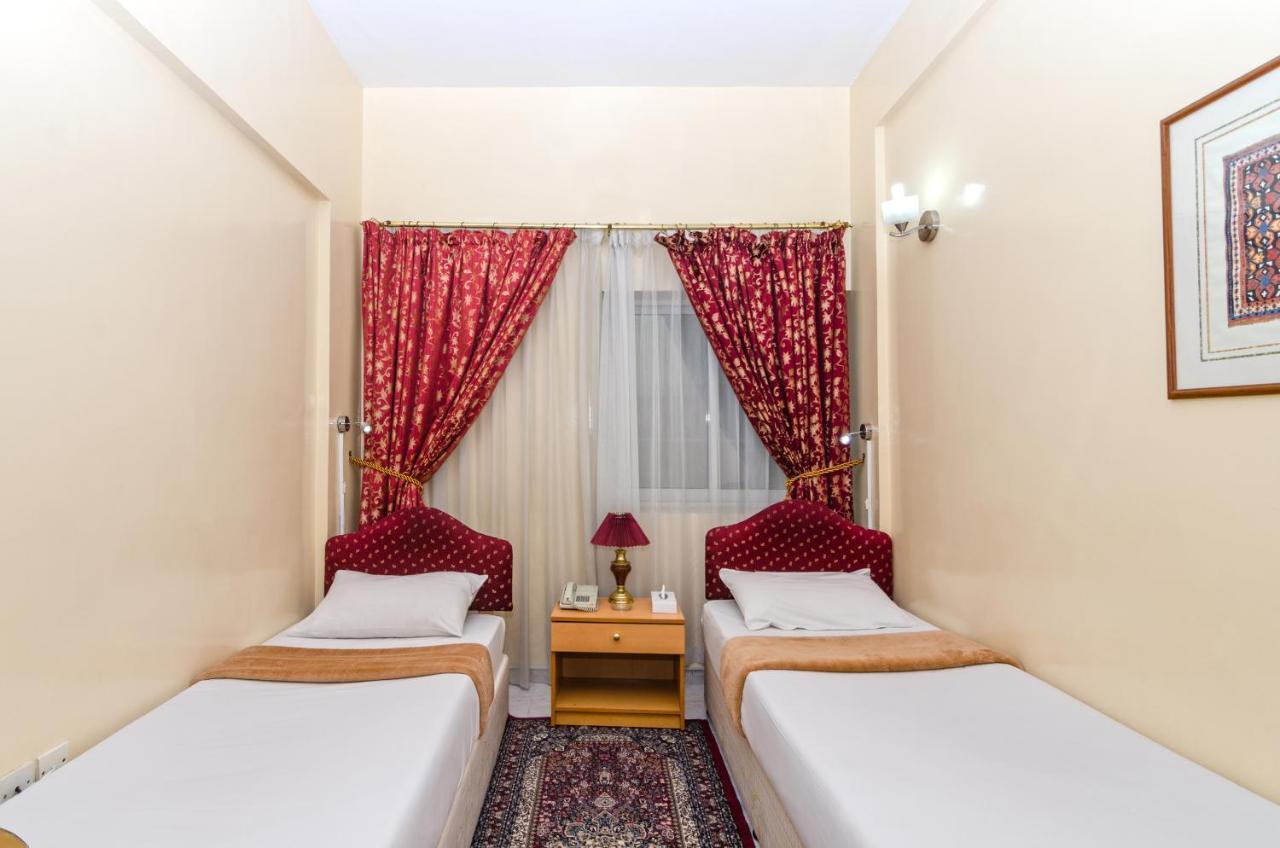 Royalton Hotel Dubai Exteriör bild