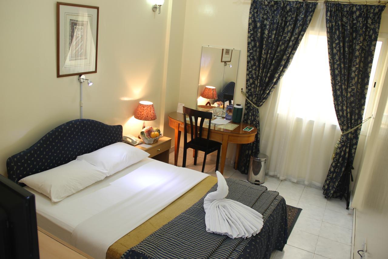 Royalton Hotel Dubai Exteriör bild